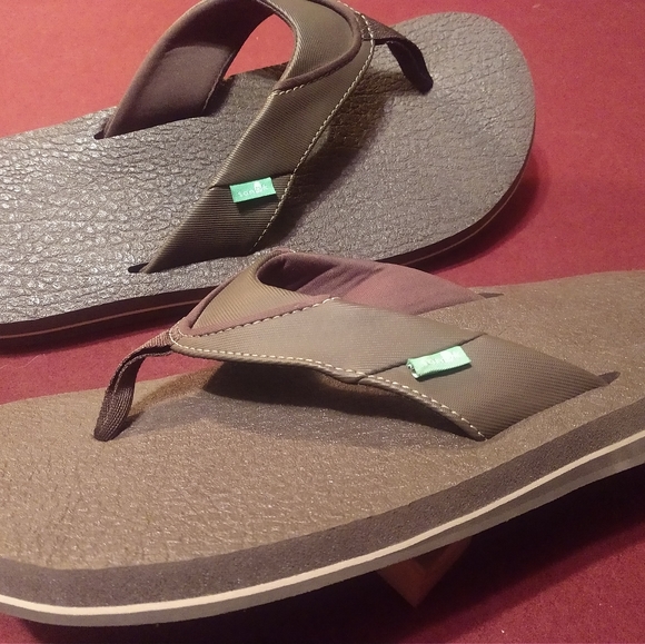 Sanuk Beer Cozy Flip Flops • Mens 11 • Brown - Picture 5 of 6